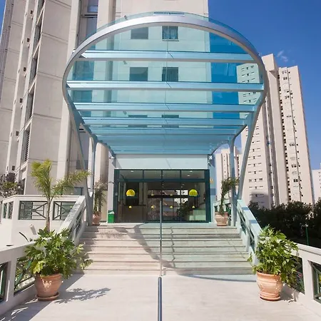 Don Jorge Aptos 2*